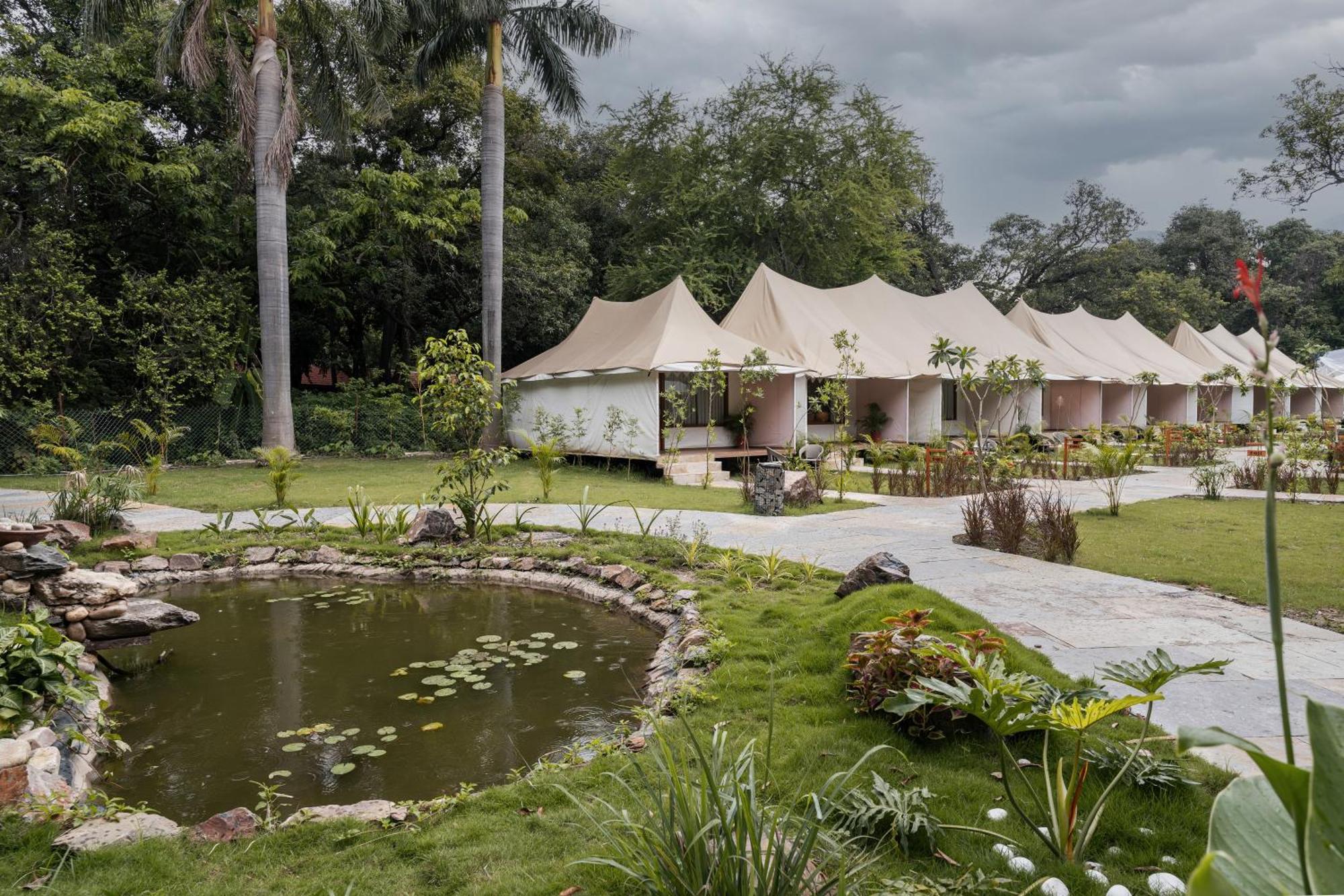 Aranya Vilas - A Nature Resort Udaipur Ngoại thất bức ảnh